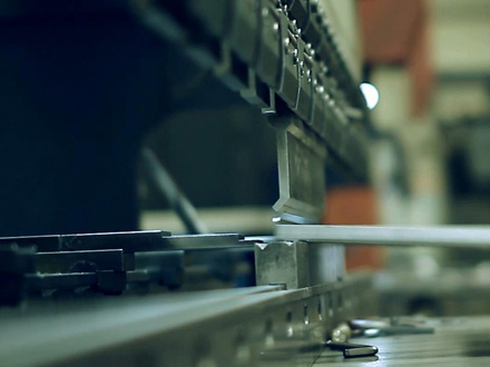 機(jī)箱外殼加工&mdash;&mdash;折彎制作流程